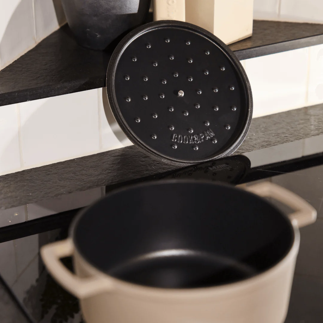 Taupe of Mind Gietijzeren Braadpan 24 cm - 4 liter - Image 4